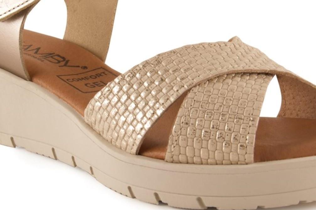 Sandalias con cuña Chamby 897 en platino para mujer