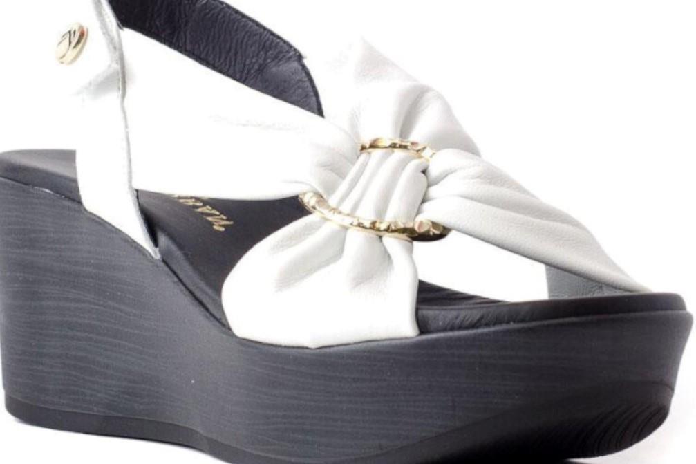 Sandalias con cuña Paula Urban 31-613 SUNSET en blanco