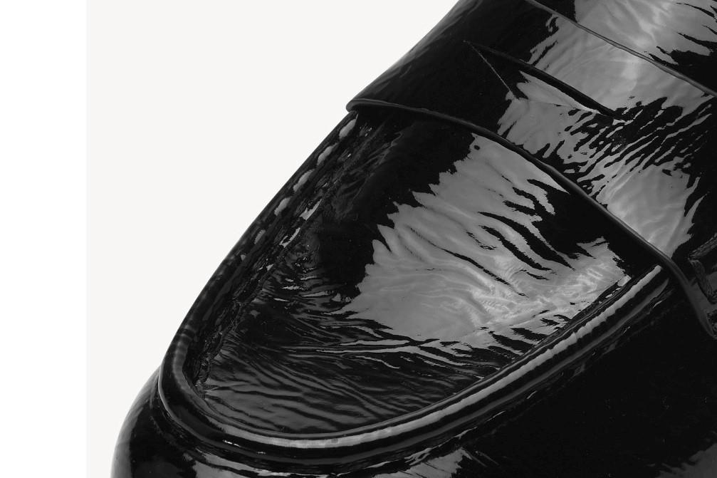 Mocasines Tamaris 24311 en negro para mujer