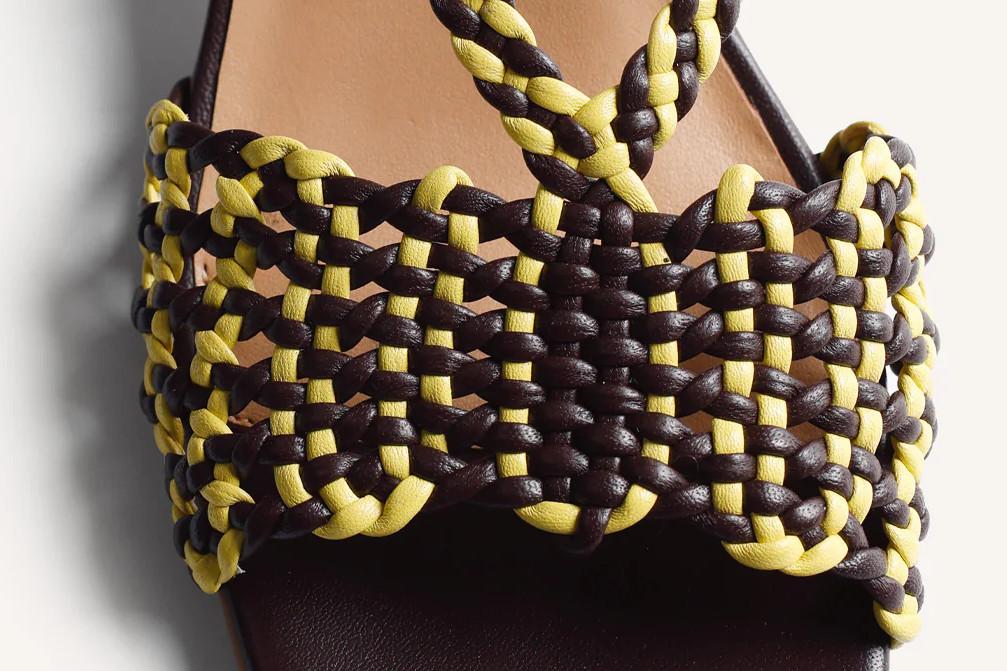 Sandalias de tacón medio de piel trenzada Gioseppo Borongan 79233 amarillo – cómodas y elegantes