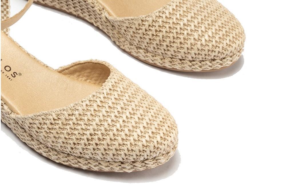 Alpargatas Pitillos 5569 en color natural para mujer