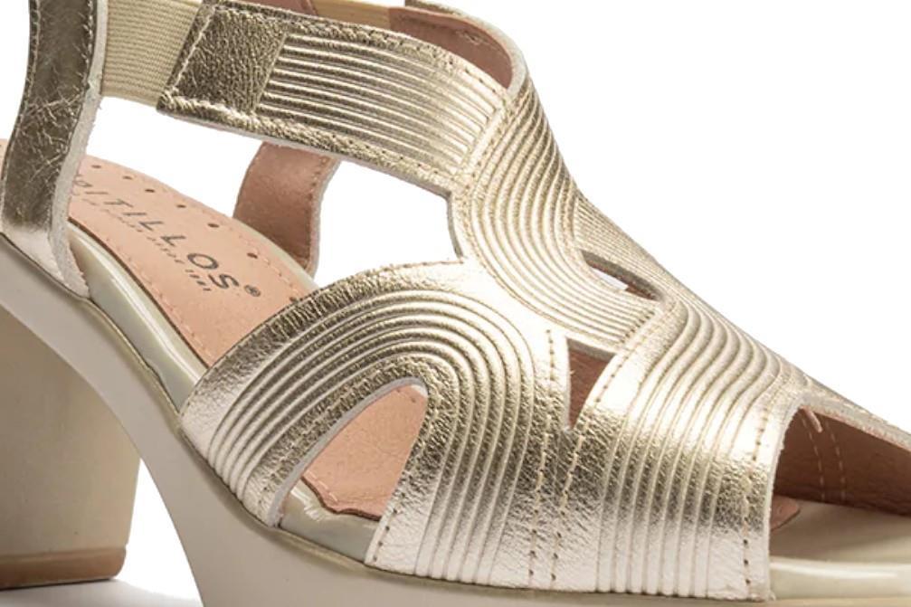 Sandalias de tacón Pitillos 20121 en oro para mujer