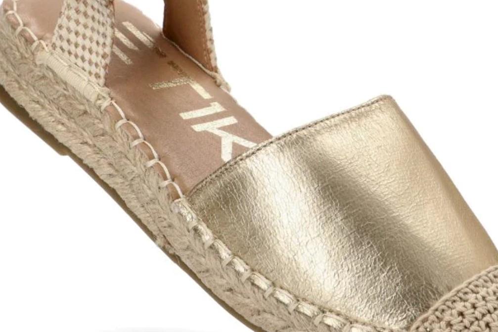 Alpargatas planas ETIKA 20038 VELHA en oro para mujer