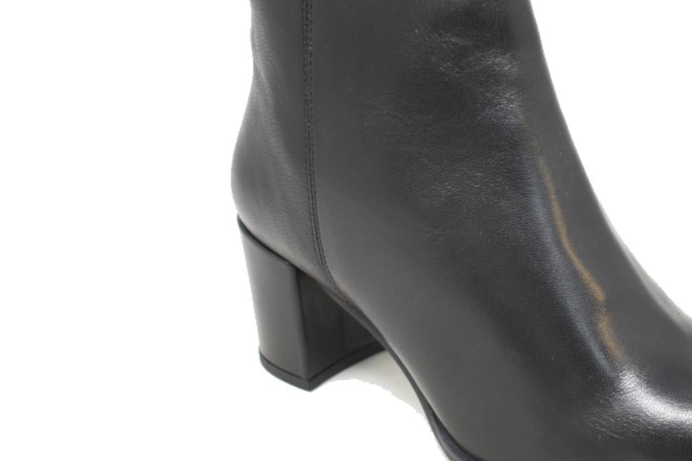 Botines de tacón Top3 24863 en negro para mujer