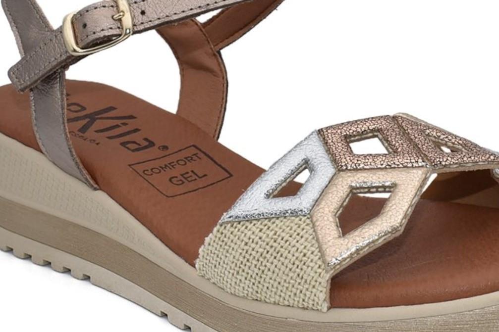 Sandalias con cuña Tekila S-2108 en beige para mujer