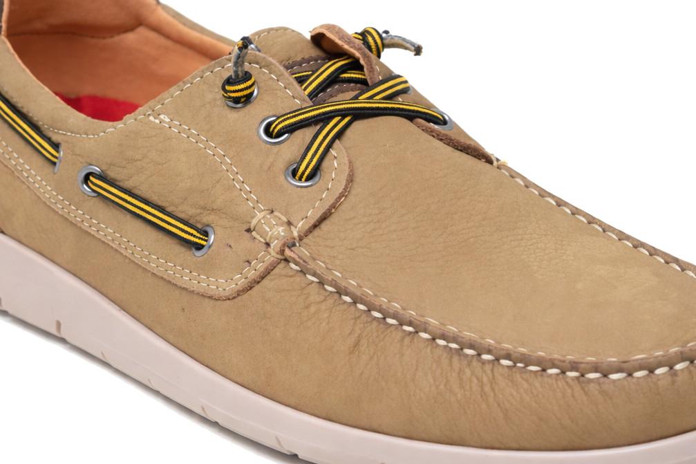 Náutico Luisetti 37208NO en color taupe para hombre. Zapatos de Piel con Cordones