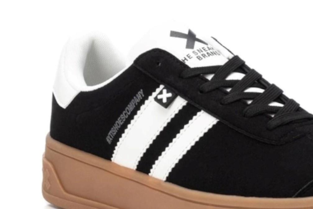 Zapatillas deportivas Xti 143483 en negro para mujer