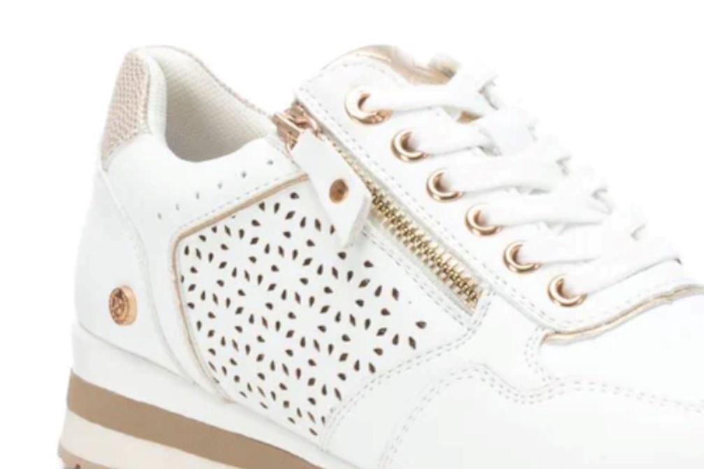Zapatillas deportivas Xti 142234 en blanco para mujer