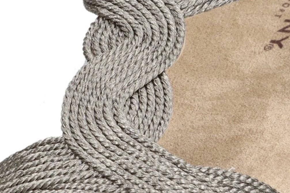 Sandalias planas Armony by Etika 46001 en plomo para mujer