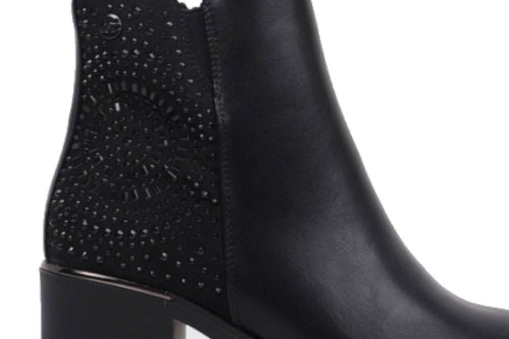 Botines con tacón Isteria 24244 en negro para mujer