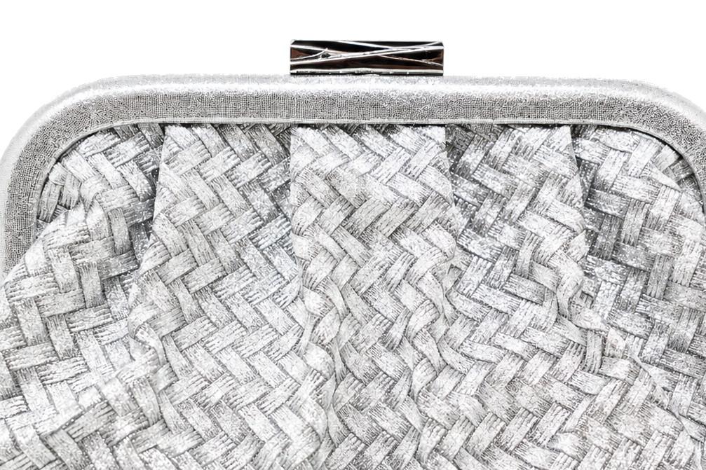 Bolso de Fiesta Menbur AMB0609 Plata con Cierre Click, Efecto Trenzado y Cadena para Mujer