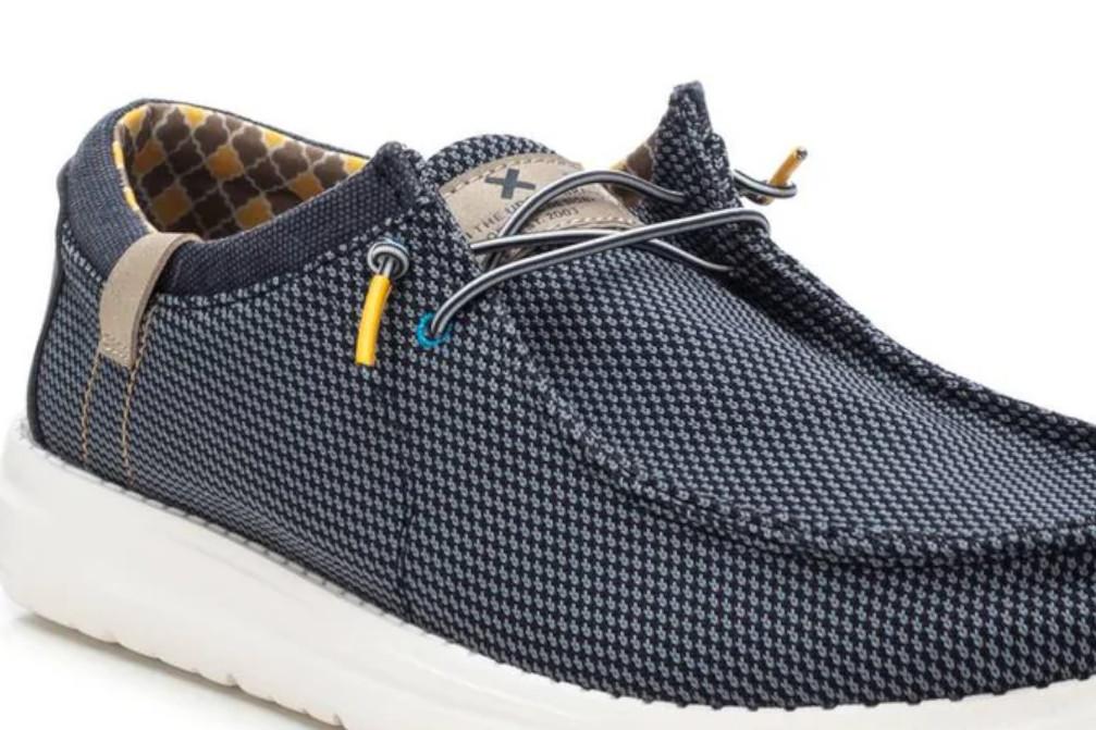 Zapato Náutico de lona para hombre XTI 143576 en azul marino