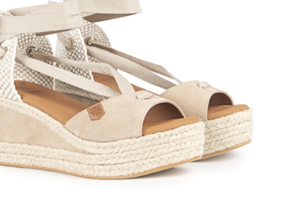 Sandalia Popa Valdés en serraje beige para mujer