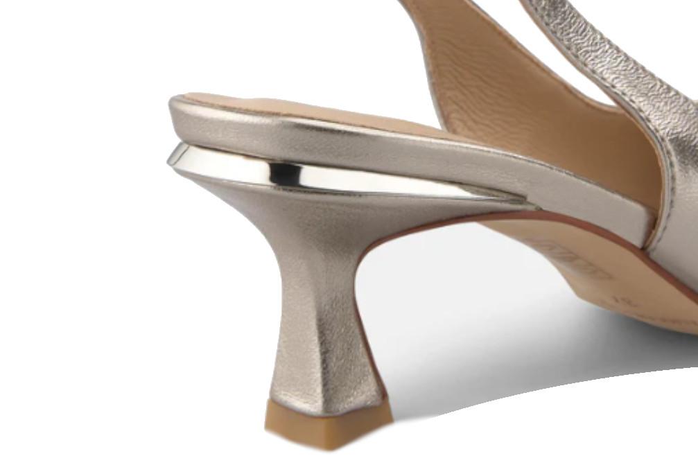 Zapatos de tacón destalonados Alma en Pena V262202 en color bronce - Zapatos de fiesta para mujer