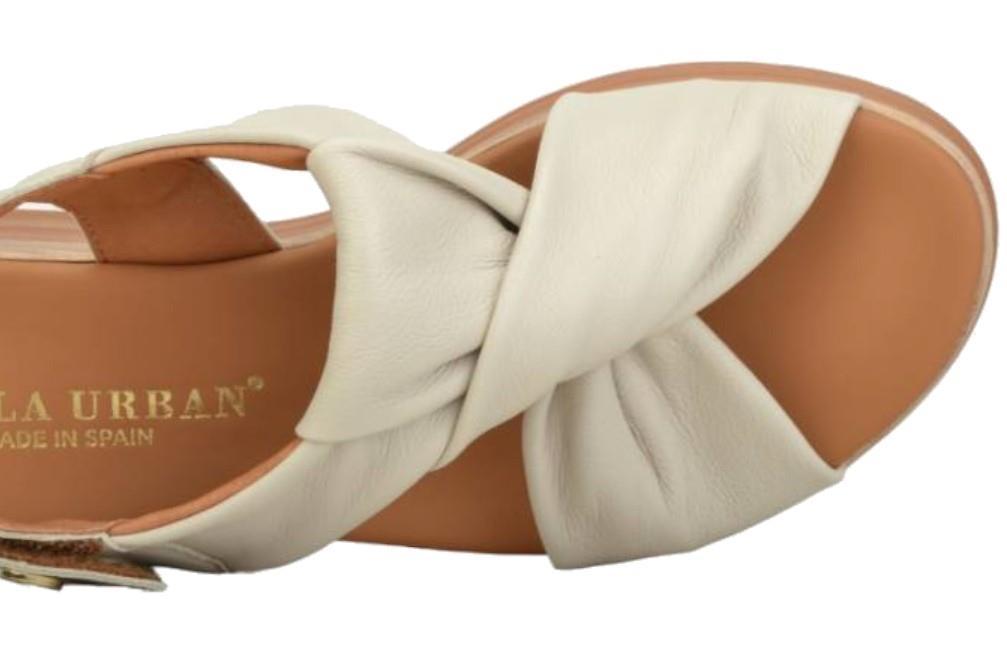 Sandalia con cuña Paula Urban 24-335 en off para mujer