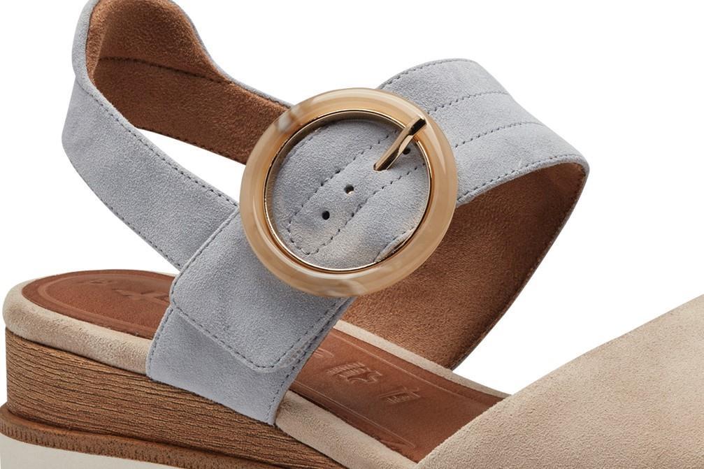 Sandalias con cuña Tamaris 28206 en ivory para mujer