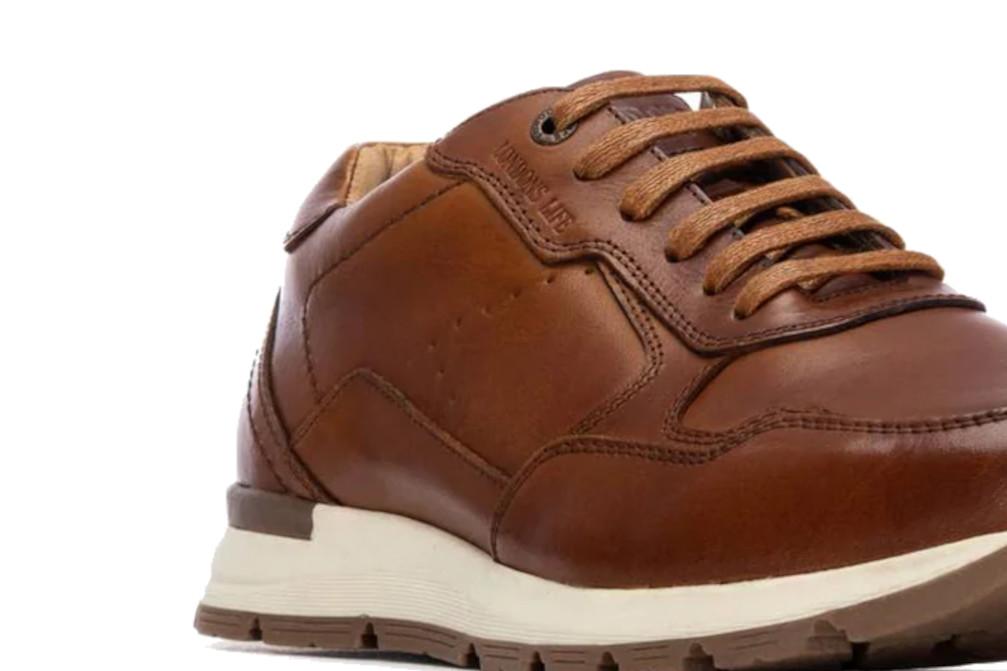 Zapatillas deportivas Carmela 163907 para hombre camel de Piel Casual con Cordones y Suela Antideslizante