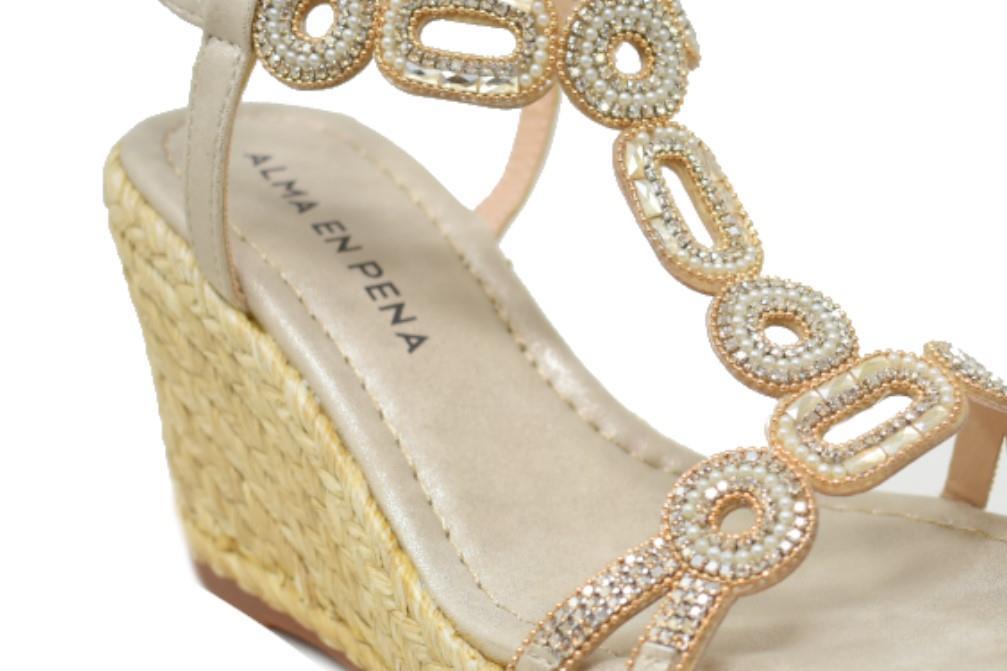Sandalias con cuña Alma en pena V2551262 en oro para mujer