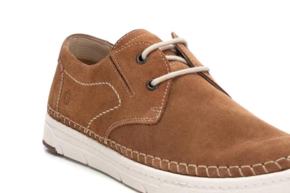 Zapatos con cordones Carmela 16145403 en camel