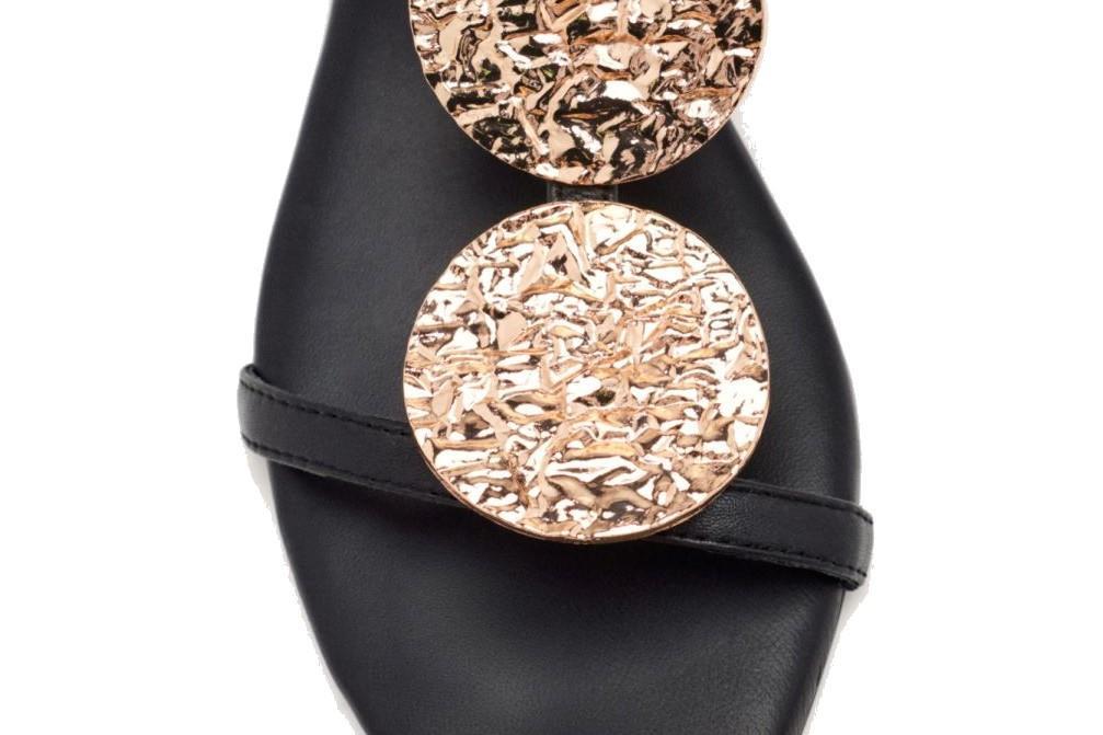 Sandalias planas Gioseppo Trofa 72364 en negro para mujer