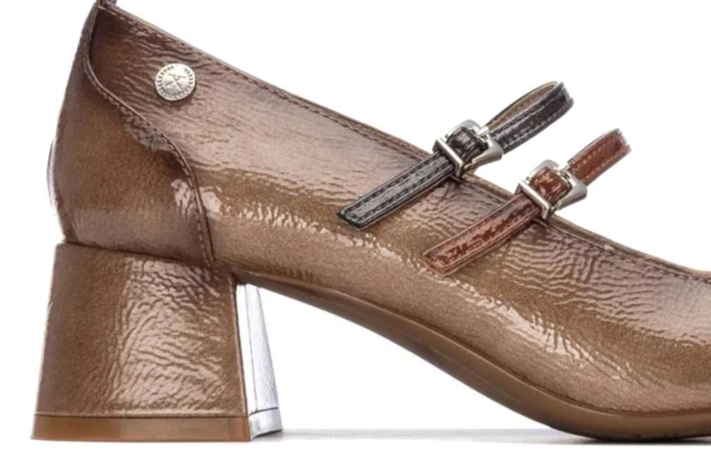 Merceditas con tacón XTI 144255 en beige