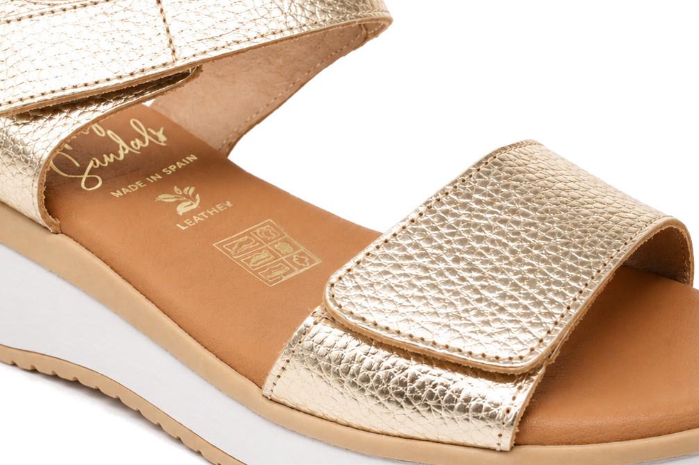 Sandalias de Cuña Oh! My Sandals Selene 5942 Champán para mujer – Cómodas, Planta Acolchada y Ajuste Regulable