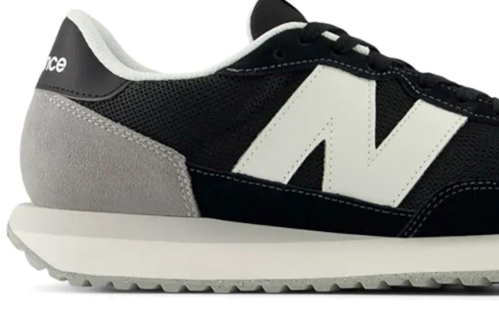 Zapatillas New Balance 237 en negro para hombre