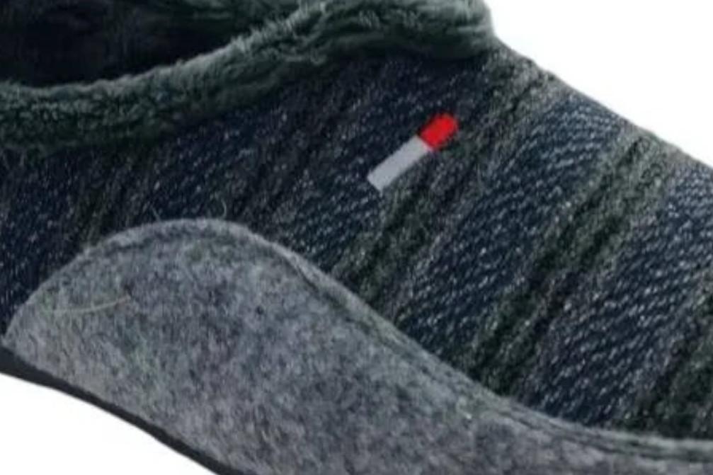 Zapatillas de casa cerradas Cabrera Risel 3674 marino para hombre