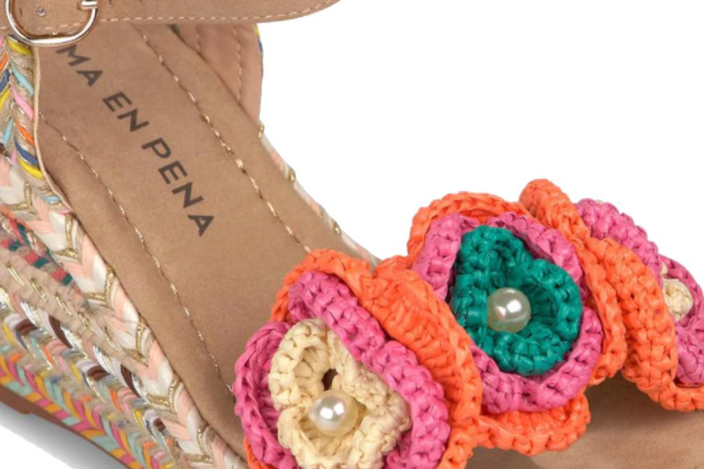 Sandalias con Cuña Alma en Pena V2651203 Siena de Esparto con Bordado Floral