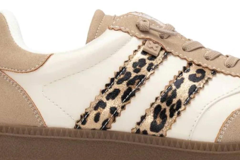 Zapatillas deportivas planas XTI 14433003 color beige