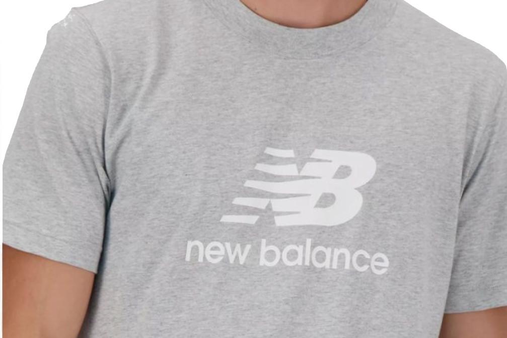 Camiseta manga corta New Balance MT41502 Gris Hombre Sport Essentials Logo