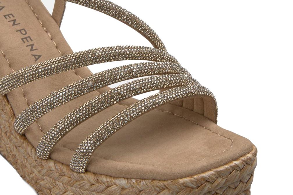 Sandalias con cuña alta Alma en Pena V2651109 para mujer en arena con Pedrería – Esparto