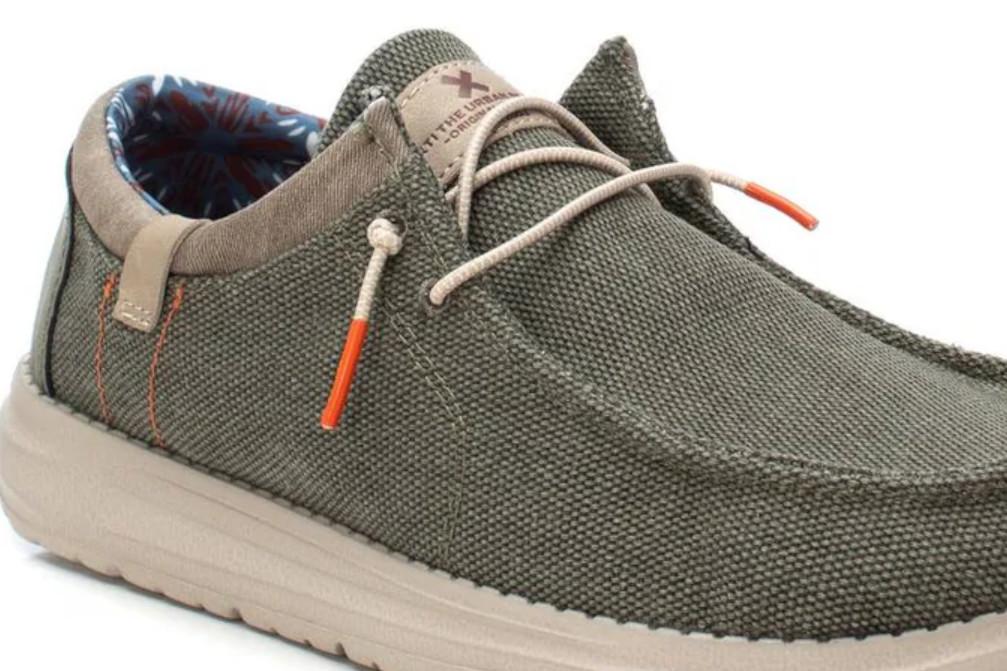 Zapato Náuticode lona para hombre XTI 143576 en caqui