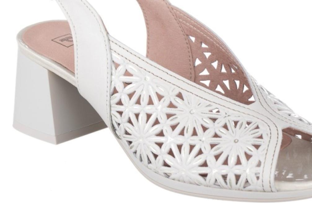 Sandalias Pitillos 5695 en glacial para mujer