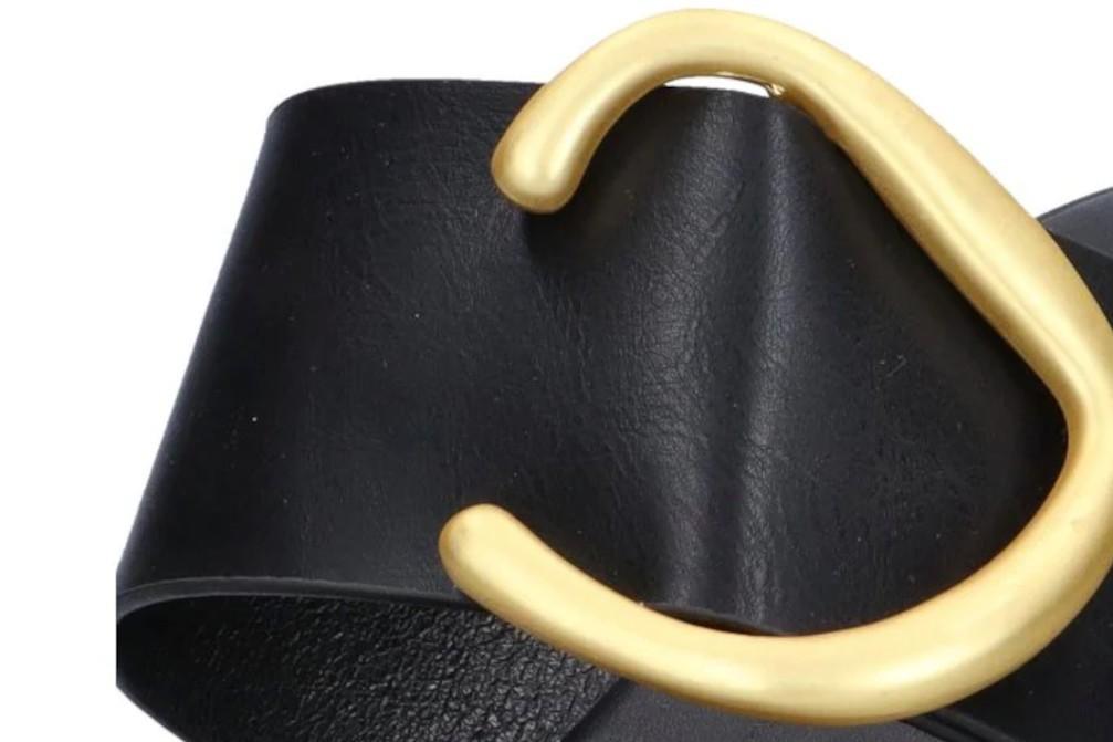 Sandalia planas Etika 10049 en negro para mujer