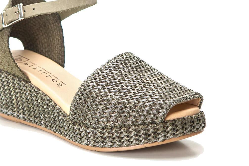 Sandalias con cuña Pitillos 5501 en kaki de mujer