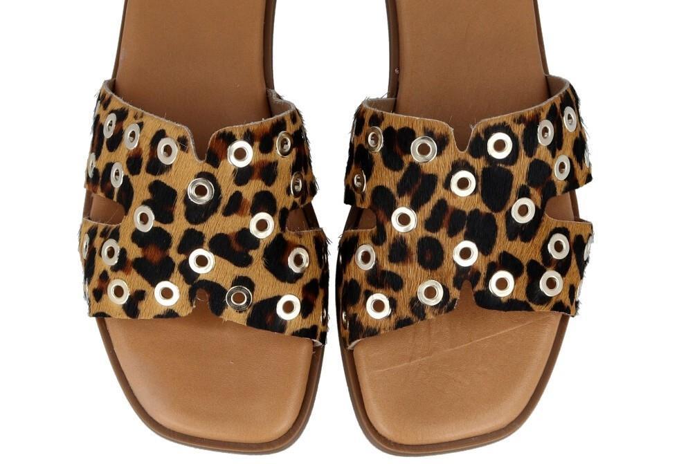 Sandalias planas Porronent VILMA 3117 en leopardo