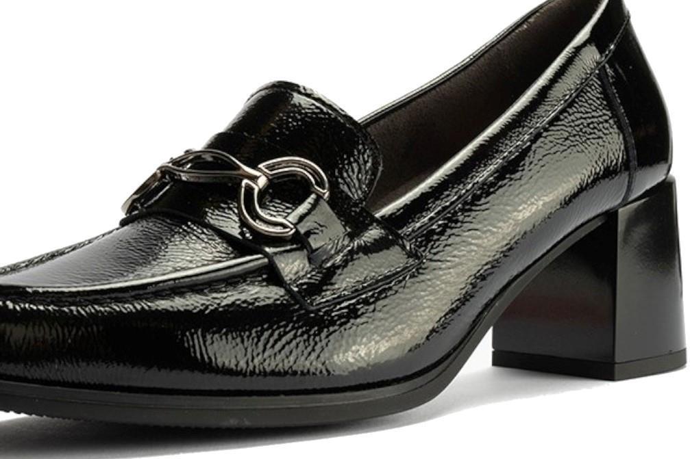 Mocasines con tacón Pitillos 10832 de color negro