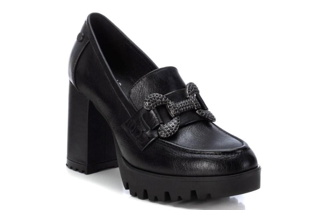 Mocasines con tacón Xti 143471 en negro para mujer