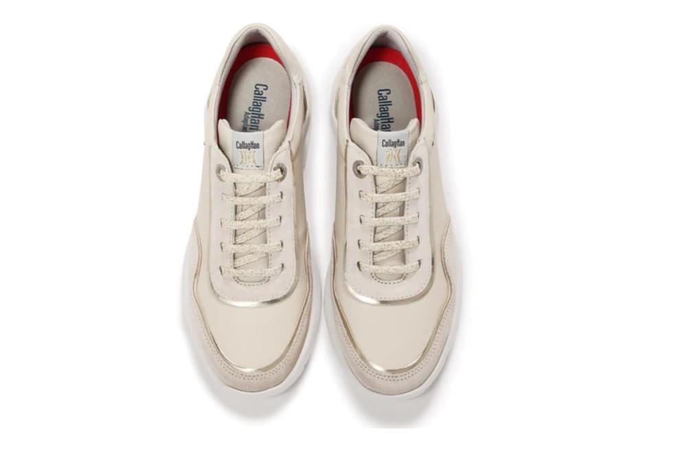 Zapatillas deportiva Callaghan 45823 en marfil para mujer