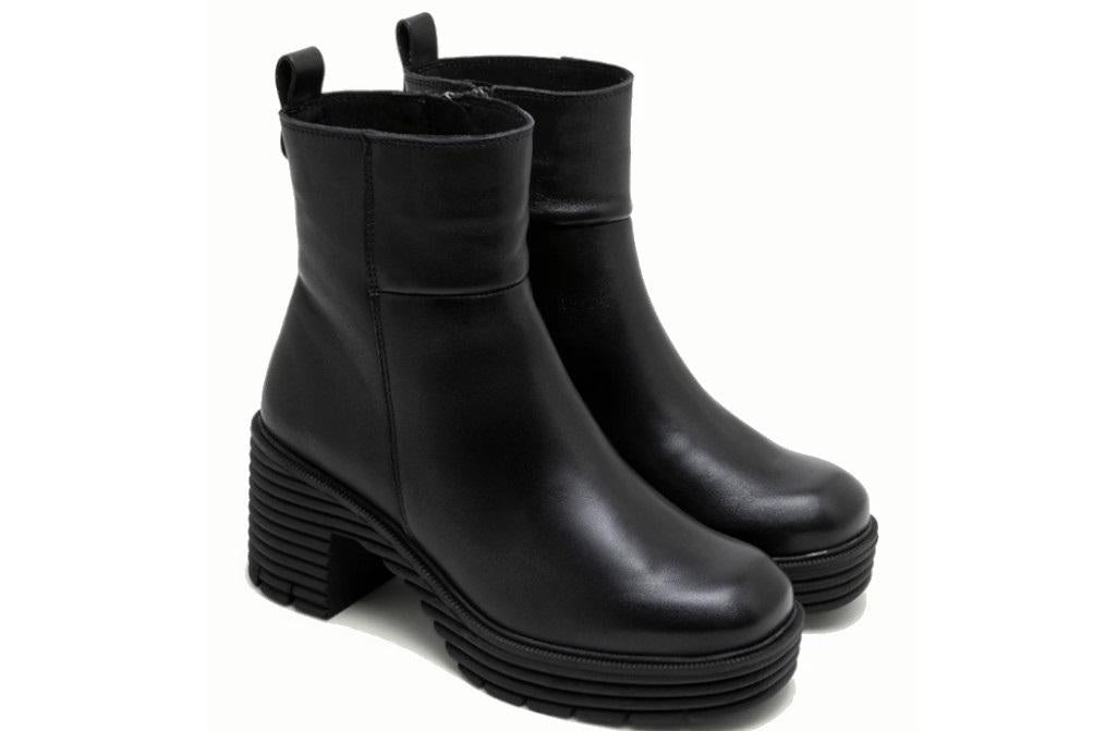 Botines de piel Porronet Sofía 4870 negros con tacón y plataforma