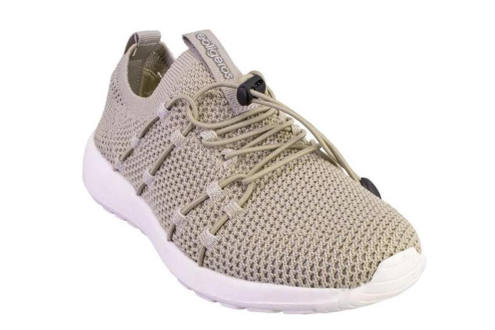 Zapatillas deportivas ultraligeras Eolution Eoligeros en color beige para mujer