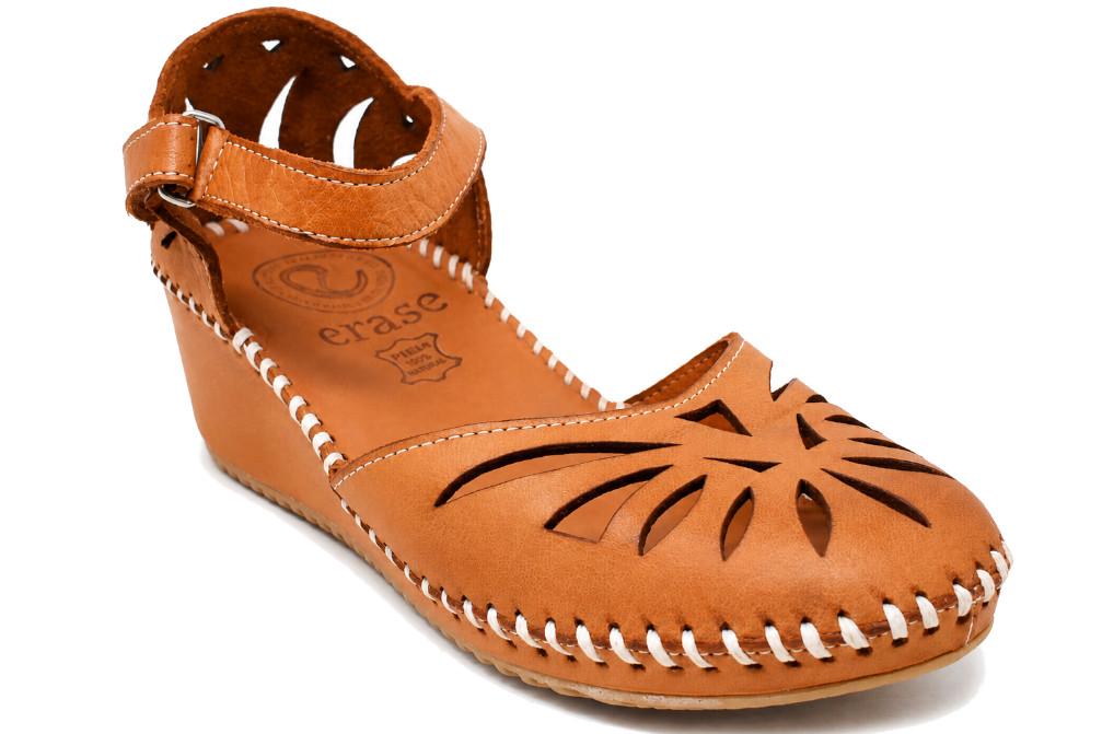 Sandalias cangrejera Erase 793-70 cuero para Mujer con Cuña y Puntera Cerrada Calada | Merceditas de Piel