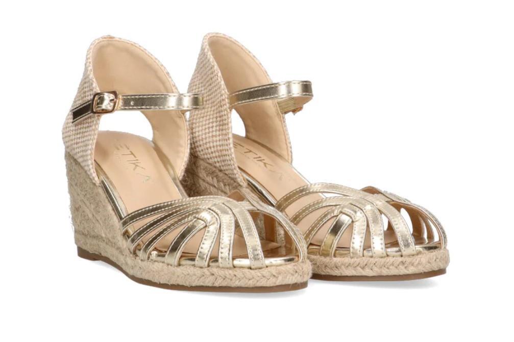 Alpargatas con cuña Etika castillo 20019 en dorado para mujer