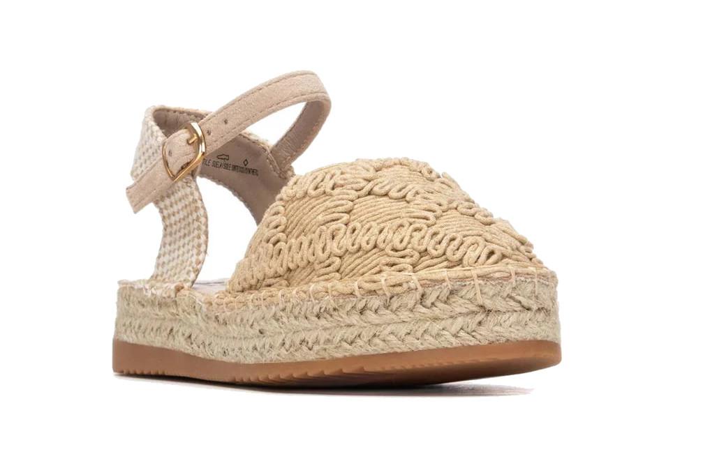 Alpargatas de niñas Xti 153138 en color beige