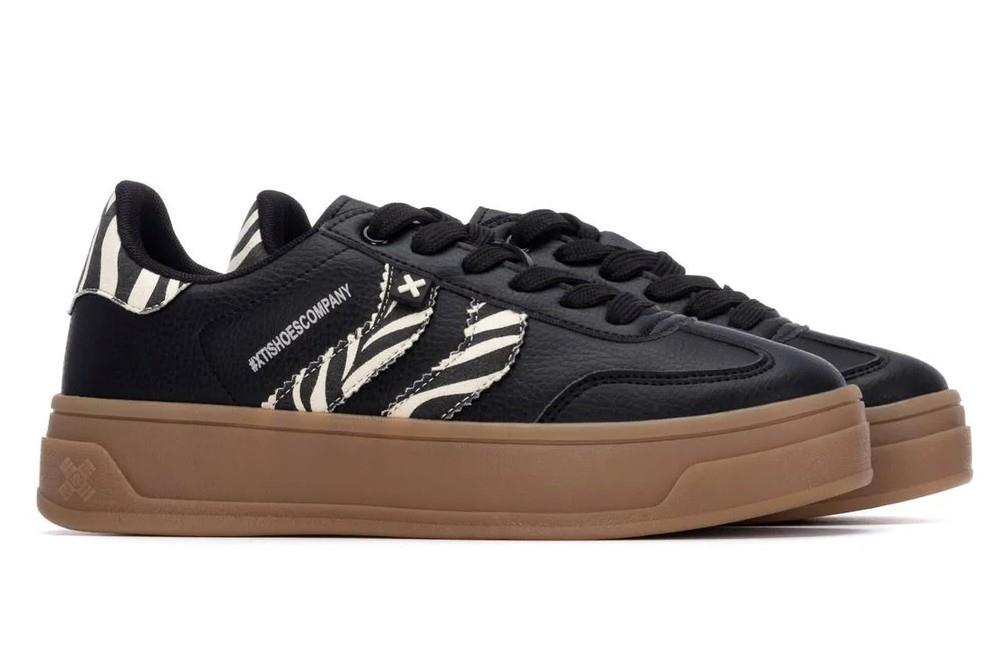 Zapatillas deportivas planas de mujer Xti 14458502 en color negro