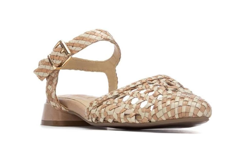 Bailarinas planas Carmela 163017 Beige para mujer Trenzadas de Piel con Acabado Metalizado