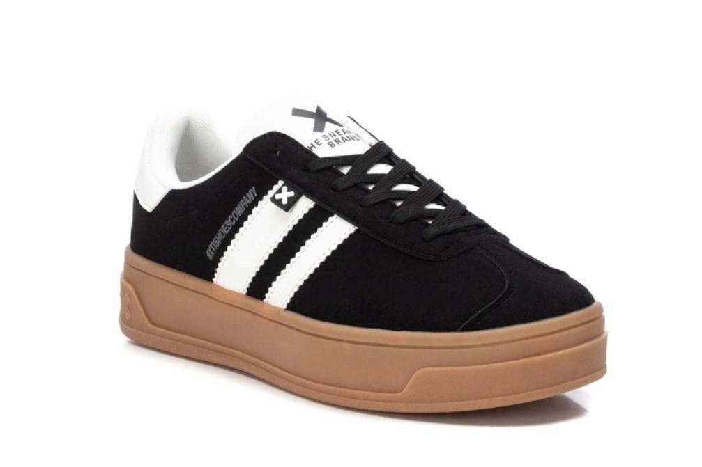 Zapatillas deportivas Xti 143483 en negro para mujer