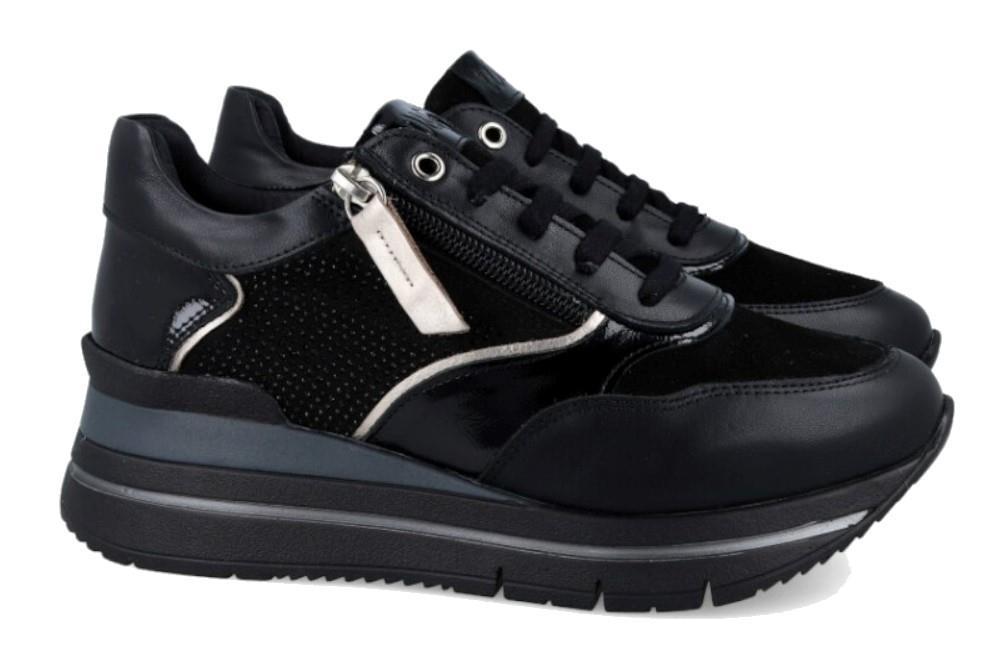 Zapatillas deportivas Walk&Fly Nimega SS24-11 en negro para mujer