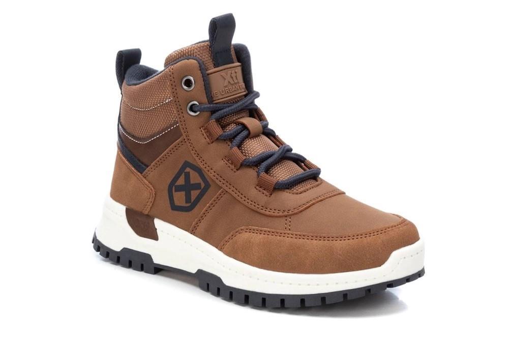 Botín Xti Kids 150541 en color camel